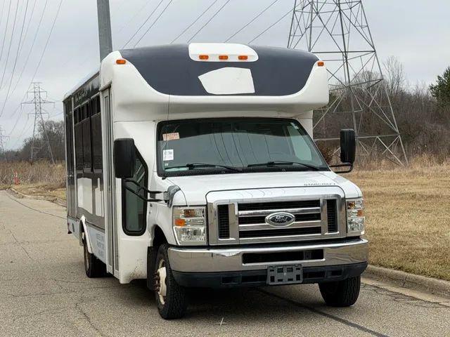 2013 Ford E-350 Cutaway Base