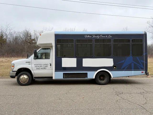 2013 Ford E-350 Cutaway Base