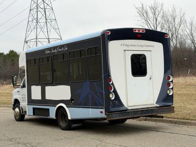 2013 Ford E-350 Cutaway Base