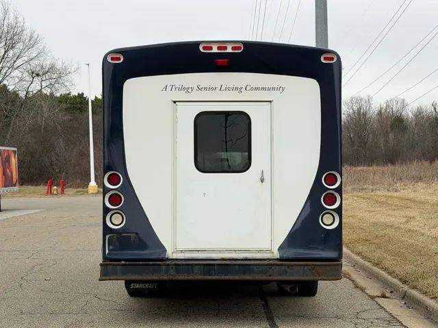 2013 Ford E-350 Cutaway Base