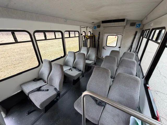 2013 Ford E-350 Cutaway Base