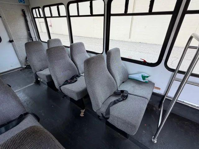 2013 Ford E-350 Cutaway Base