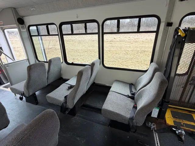 2013 Ford E-350 Cutaway Base