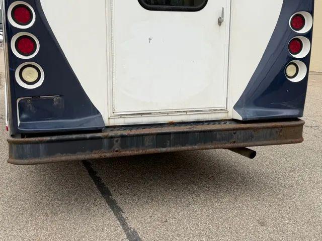 2013 Ford E-350 Cutaway Base