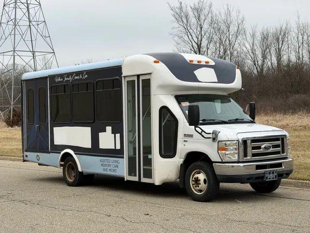 2013 Ford E-350 Cutaway Base