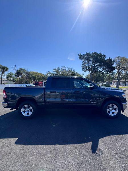 2021 Ram 1500 Big Horn Crew Cab 4x4 5'7" Box