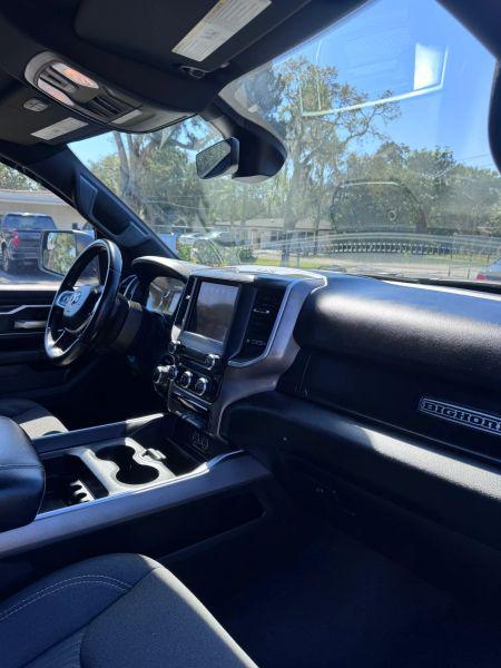 2021 Ram 1500 Big Horn Crew Cab 4x4 5'7" Box