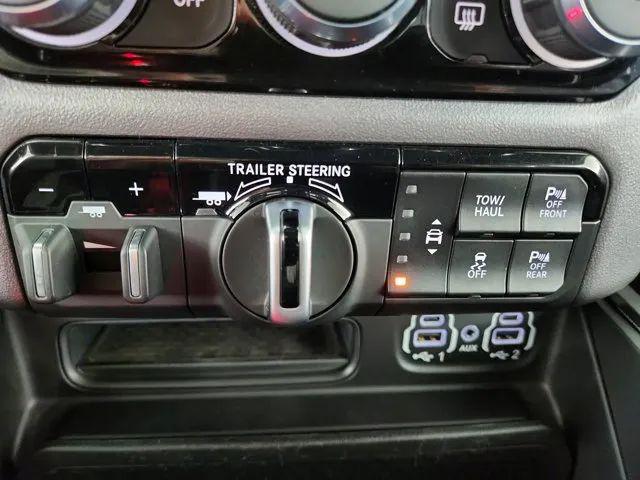 2022 Ram 1500 Laramie Crew Cab 4x4 5'7" Box