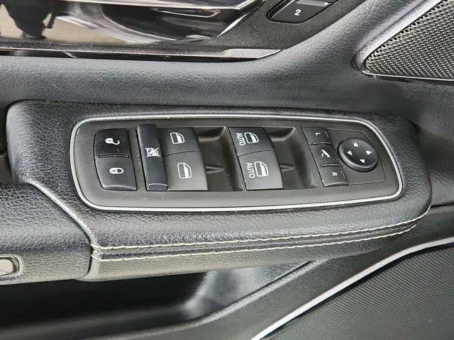 2022 Ram 1500 Laramie Crew Cab 4x4 5'7" Box