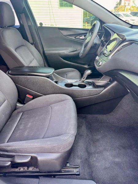 2020 Chevrolet Malibu FWD LT