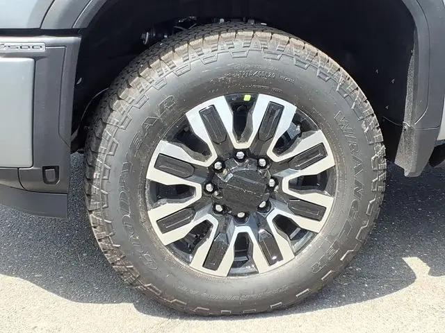 2026 GMC Sierra 2500HD Crew Cab, Standard Bed, Denali Ultimate, 4WD