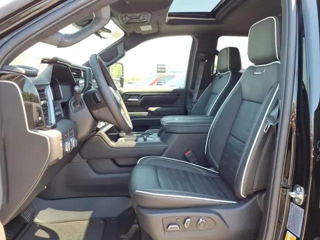 2026 GMC Sierra 2500HD Crew Cab, Standard Bed, AT4X, 4WD