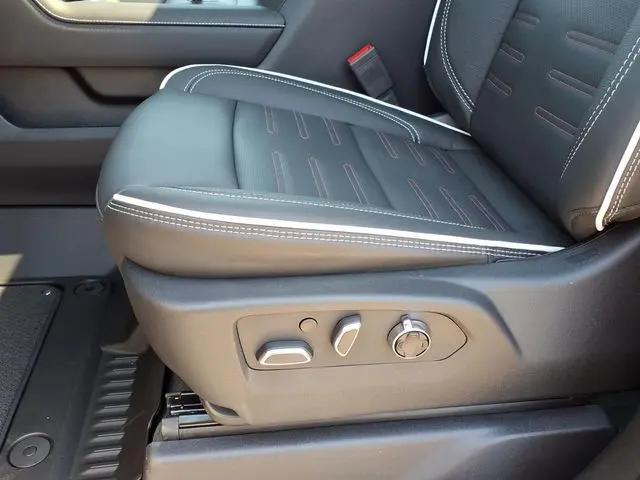 2026 GMC Sierra 2500HD Crew Cab, Standard Bed, AT4X, 4WD