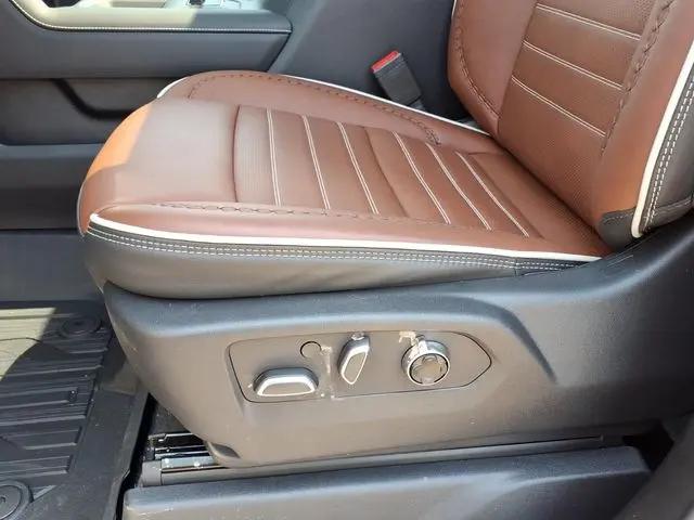 2026 GMC Sierra 2500HD Crew Cab, Standard Bed, Denali Ultimate, 4WD