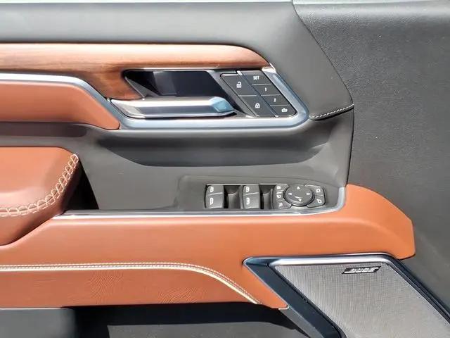 2026 GMC Sierra 2500HD Crew Cab, Standard Bed, Denali Ultimate, 4WD