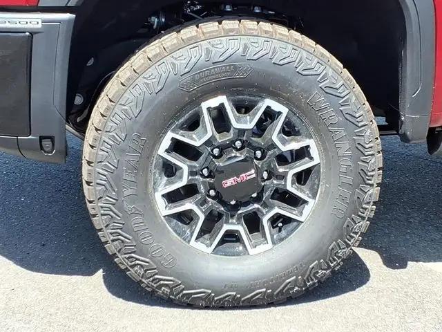 2026 GMC Sierra 2500HD Crew Cab, Standard Bed, AT4X, 4WD
