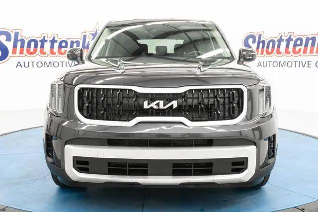 2025 Kia Telluride LX