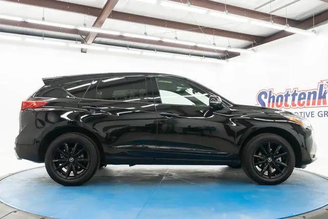 2025 Acura RDX Standard