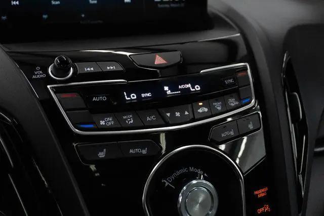 2025 Acura RDX Standard
