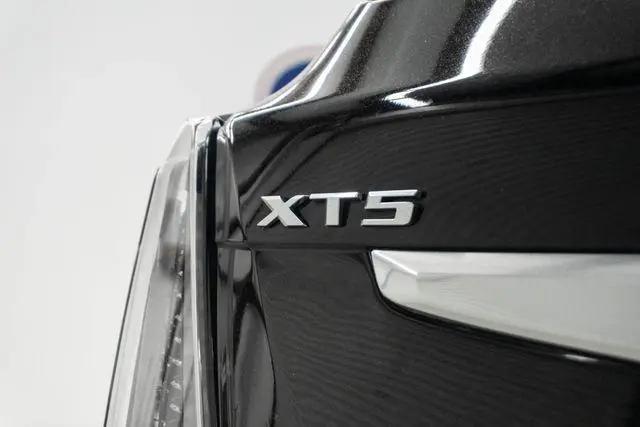 2020 Cadillac XT5 AWD Sport