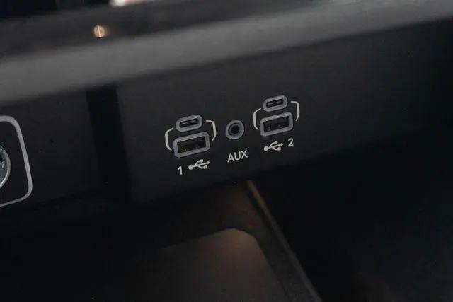 2023 Jeep Wagoneer Series II 4x4