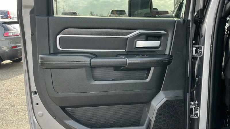 2024 Ram 2500 Big Horn Crew Cab 4x4 6'4" Box