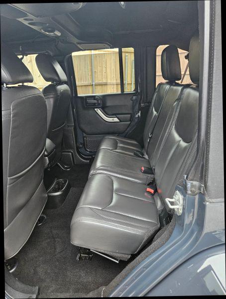 2017 Jeep Wrangler Unlimited Sahara 4x4