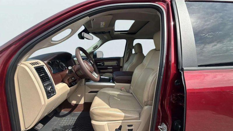 2017 Ram 1500 Laramie Crew Cab 4x4 5'7" Box