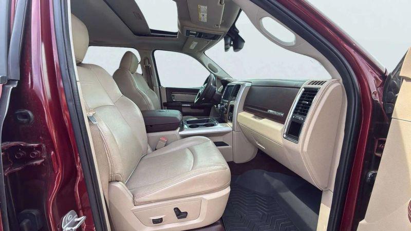2017 Ram 1500 Laramie Crew Cab 4x4 5'7" Box