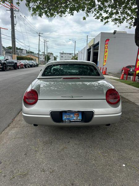 2004 Ford Thunderbird Base
