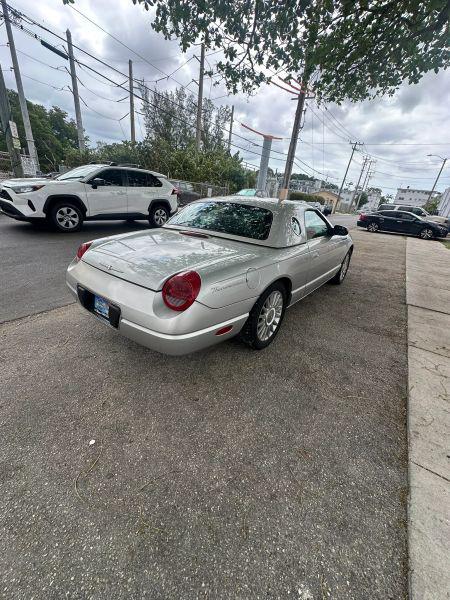 2004 Ford Thunderbird Base