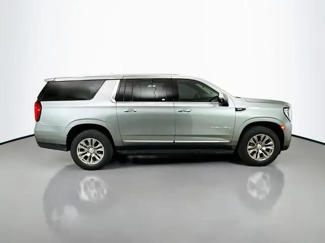 2023 GMC Yukon XL 4WD Denali
