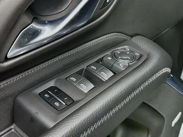 2023 GMC Yukon XL 4WD Denali