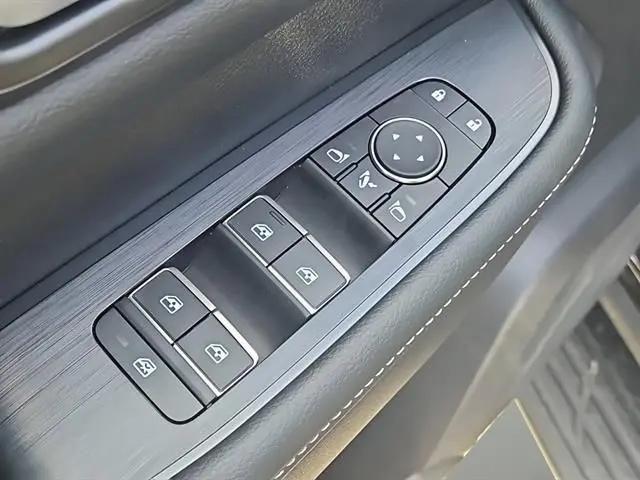 2025 Nissan Armada SL 4WD