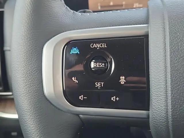 2025 Nissan Armada SL 4WD