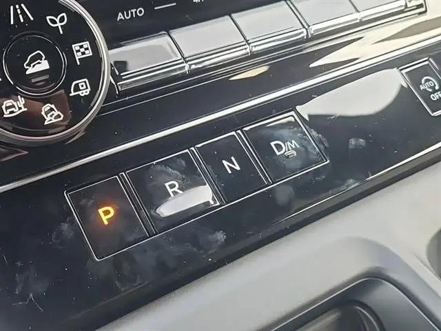 2025 Nissan Armada SL 4WD
