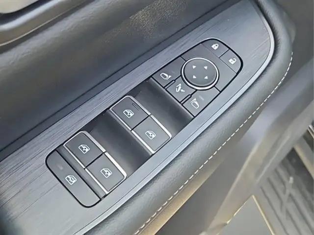 2025 Nissan Armada SL 4WD
