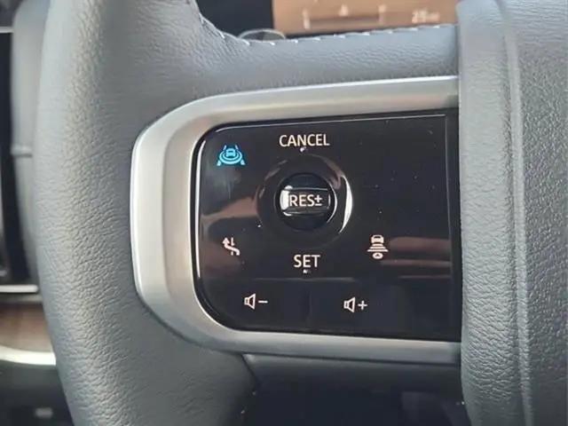 2025 Nissan Armada SL 4WD