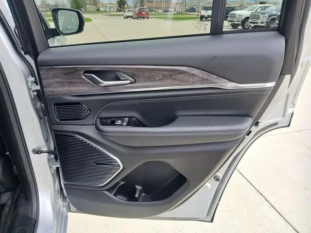2022 Jeep Grand Cherokee Overland 4x4