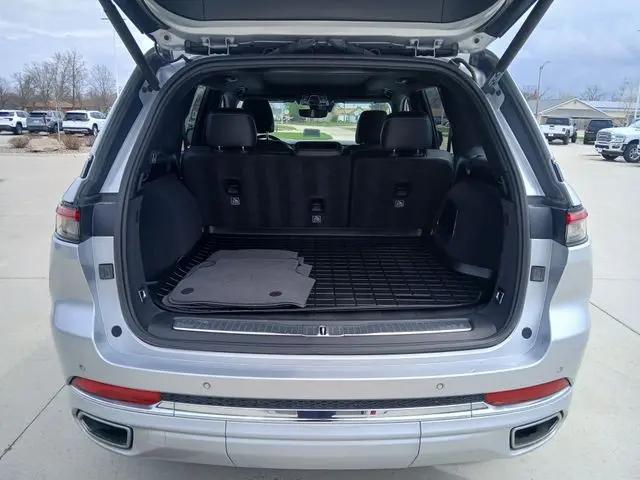 2022 Jeep Grand Cherokee Overland 4x4