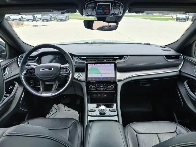 2022 Jeep Grand Cherokee Overland 4x4