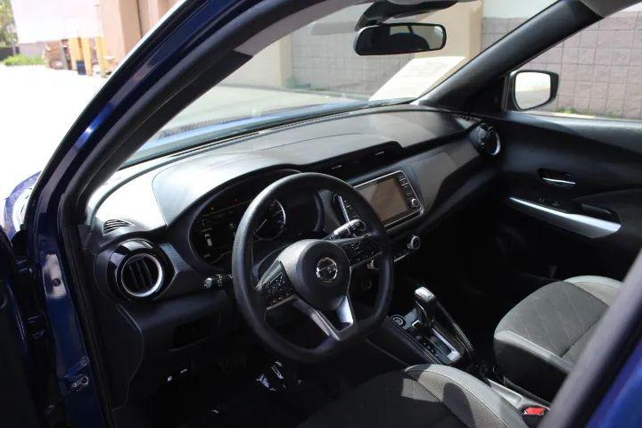 2020 Nissan Kicks SV Xtronic CVT