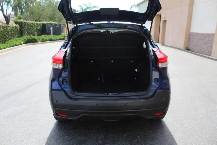 2020 Nissan Kicks SV Xtronic CVT