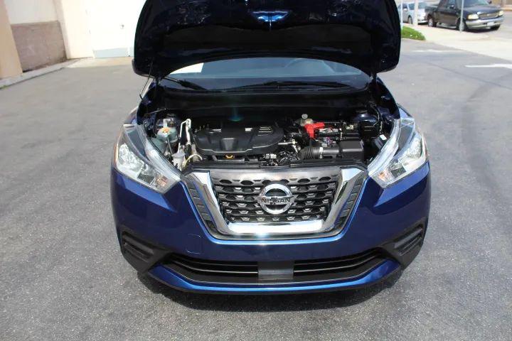 2020 Nissan Kicks SV Xtronic CVT