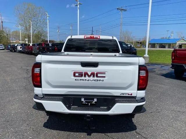 2026 GMC Canyon AT4, 4WD