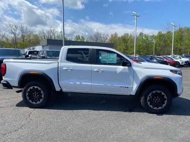 2026 GMC Canyon AT4, 4WD