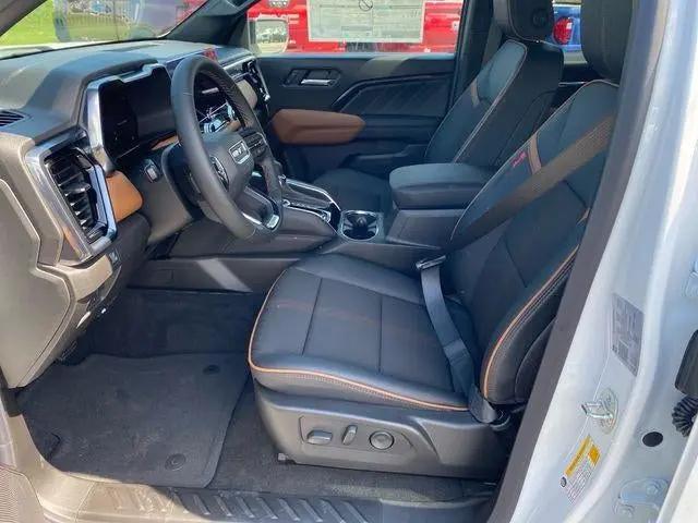 2026 GMC Canyon AT4, 4WD