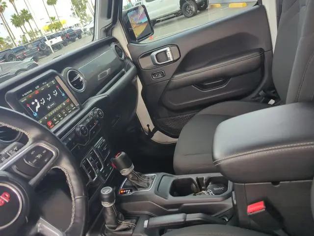 2023 Jeep Wrangler 4-Door Sahara