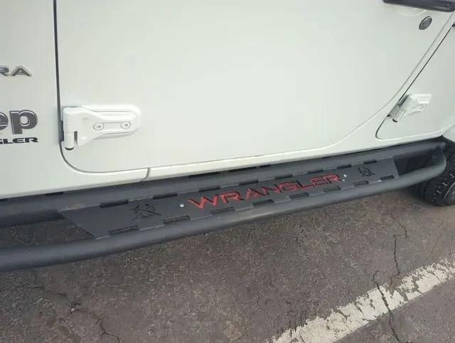 2023 Jeep Wrangler 4-Door Sahara