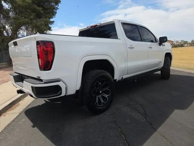 2022 GMC Sierra 1500 Limited 4WD Crew Cab Short Box AT4